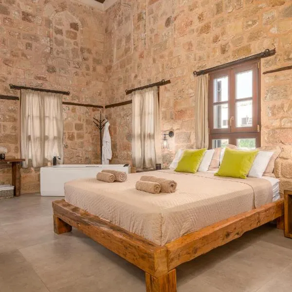 Ancient Knights Luxury Suites,位于罗德镇的酒店