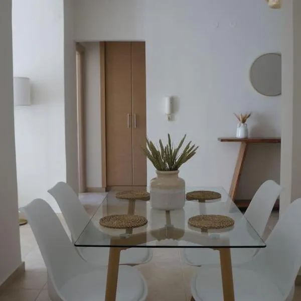 Central Delight, Hotel in Chalkida