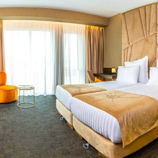 Hotel Nova Luxury, hotel i Târgovişte