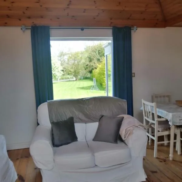 An Cúinín, hotel v destinaci New Ross