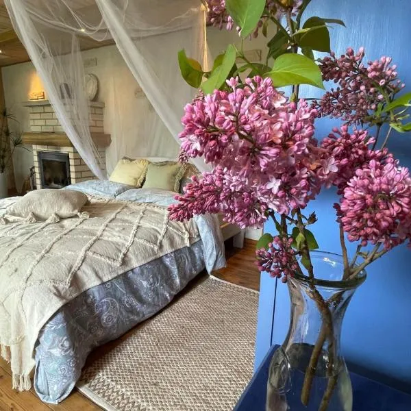 Cosy guesthouse with sauna and outdoor kitchen, ξενοδοχείο σε Kuressaare