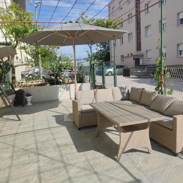 Apartman Noel Knin, hotel in Knin