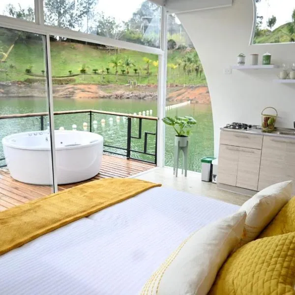 Casa Flotante La Trinidad, hotel in Guatapé