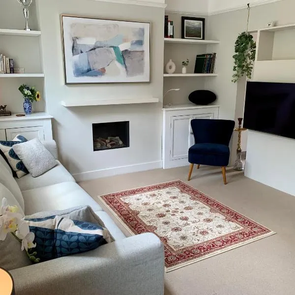 Lovely newly refurbished apartment in Battersea, hotel v Londýně