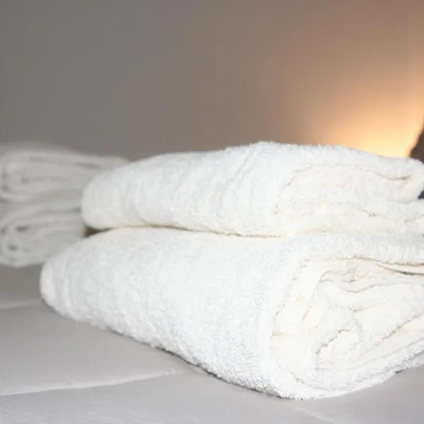 Epicuro guest house, hotel v destinaci Somma Lombardo