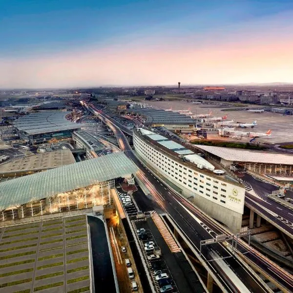 Sheraton Paris Charles de Gaulle Airport Hotel, hotel in Roissy-en-France
