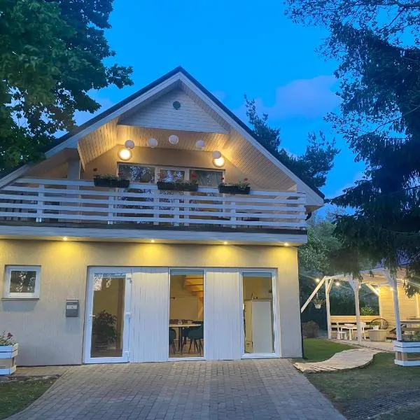 La Familia Seaside Residence, ξενοδοχείο σε Salacgriva