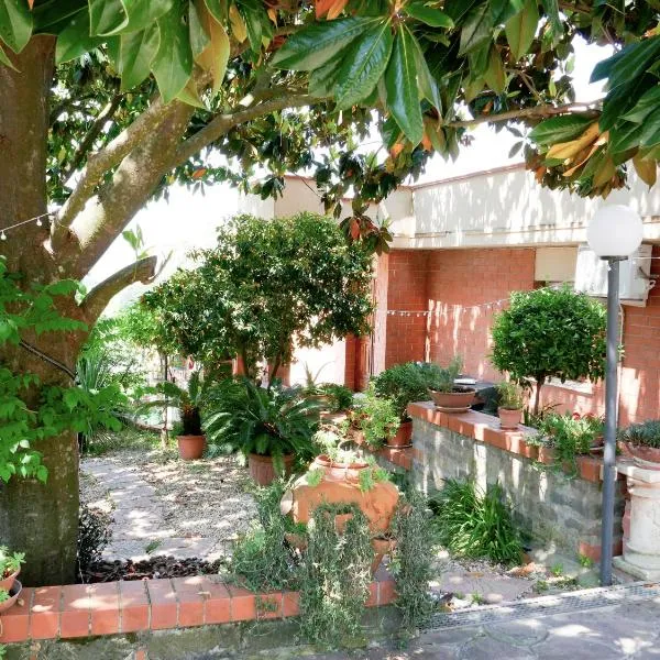 Le Magnolie Paliano appartamento 120 mq, ξενοδοχείο σε Paliano