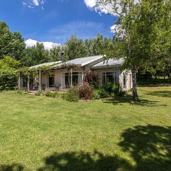 Lowestoffe Country Lodge - Trout: Hogsback şehrinde bir otel