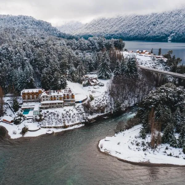 Villa La Angostura में, होटल Correntoso Lake & River Hotel