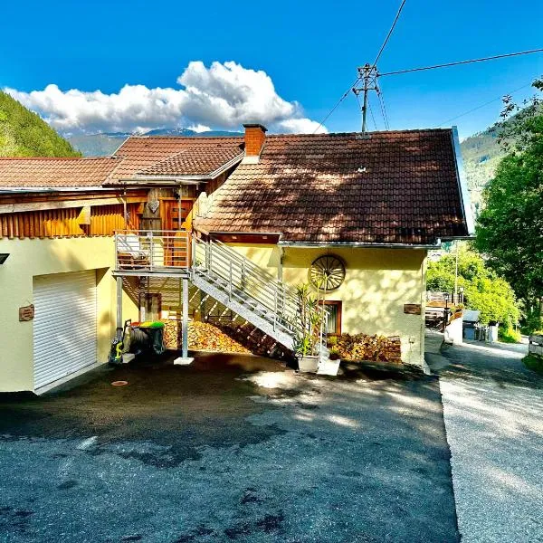 Ferienwohnung Springer, hotel ve Flattachu