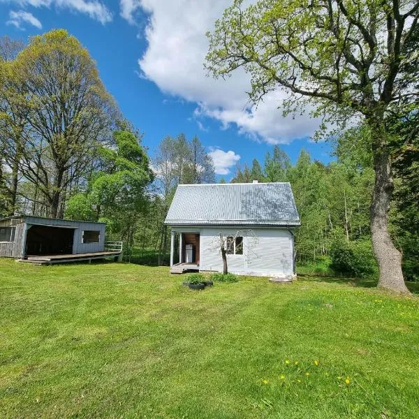 Kalla Puhkemaja, hôtel à Jõgehara