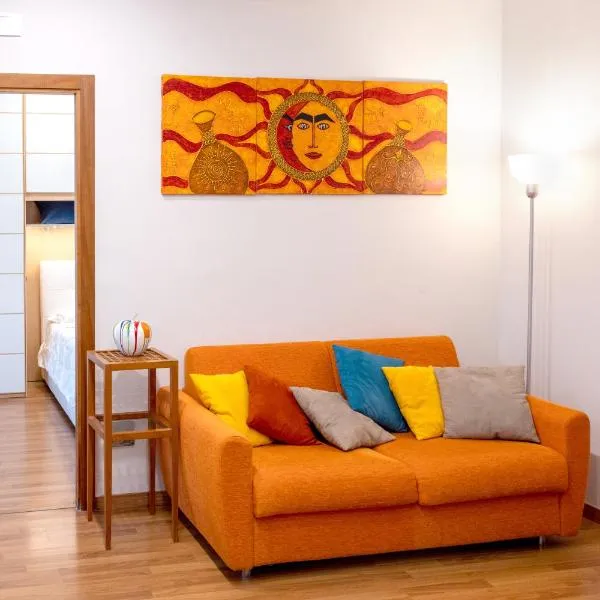 Folly Apartment, hotel v Neapoli