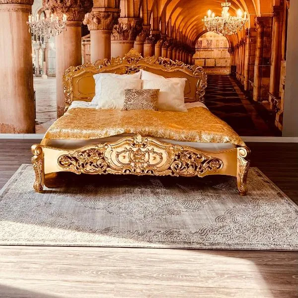 Ferienwohnung Honeymoon Deluxe Wellness mit Sauna auf Schloss Falkenhorst, ξενοδοχείο σε Kleinblittersdorf