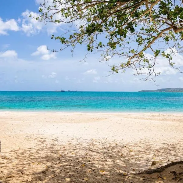 Villa by the sea, hotell sihtkohas Five Islands Village