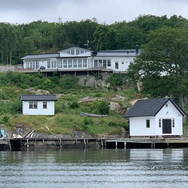 Exclusive house with private boathouse, Hotel in Nösund