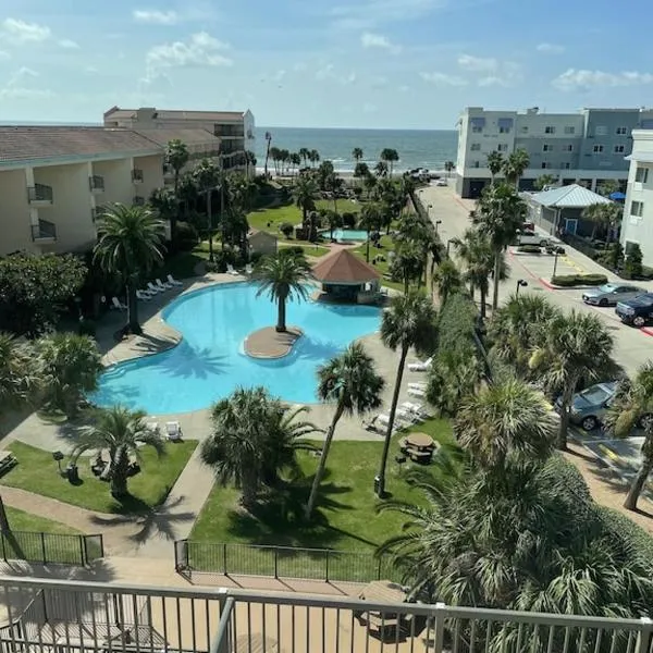 The Maravilla, Wonderful Pool/Beach View, Newly Renovated, 3 Pools Corner Condo, hotel en Galveston