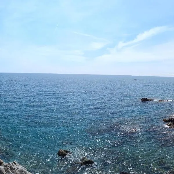 Incantevole Appartamento Genova Quinto vicino alla spiaggia, hotel in Genova