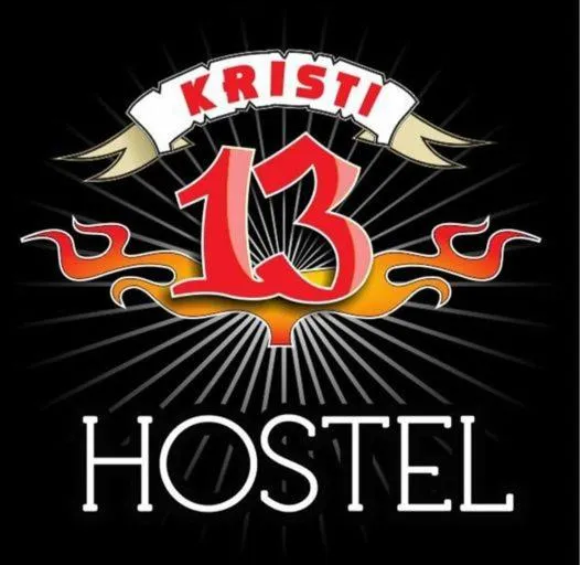 Hostel K13, hotel in Sarandë