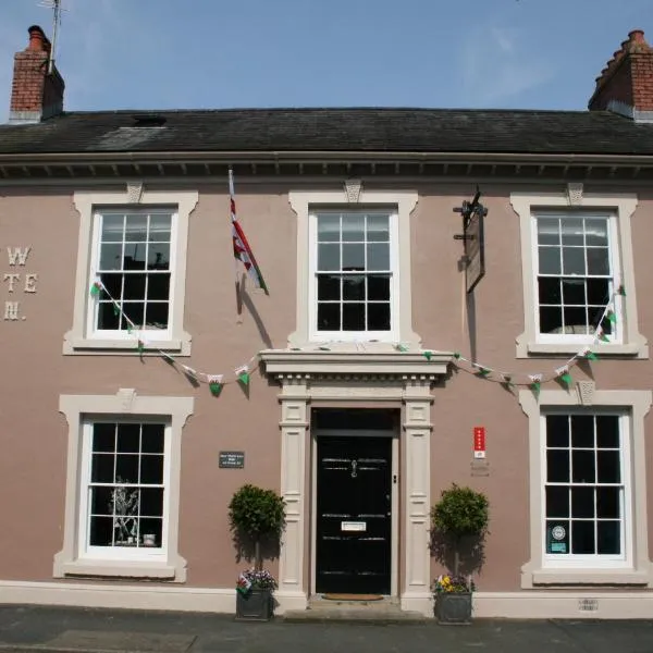 The New White Lion, hôtel à Llandovery