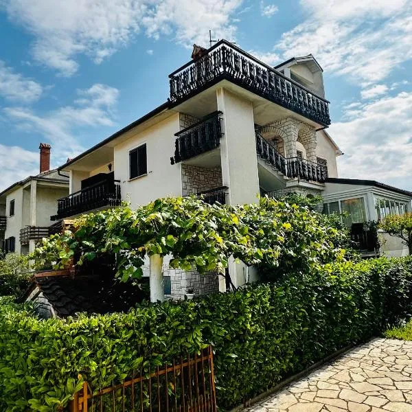 CASA BLANCA, Hotel in Umag