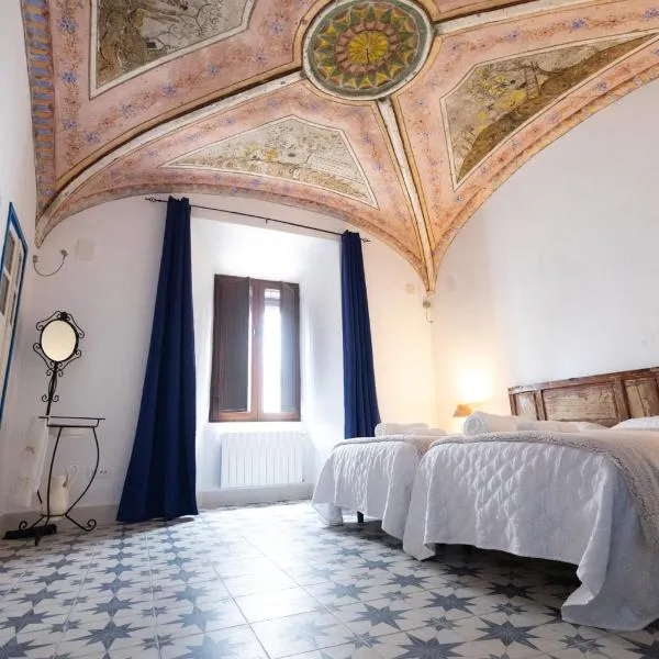 El palacete azul, hotel in Almendral