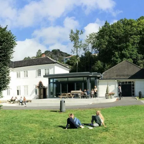 Hald Bed and Breakfast, hotel in Mandal