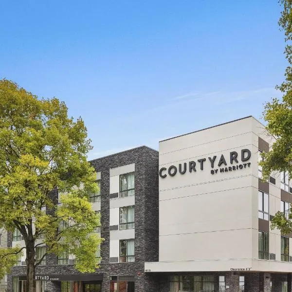 Courtyard by Marriott Seattle Northgate, hotel in Seattle