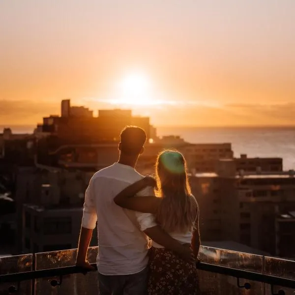 Home Suite Hotels Station House, hotell i Kapstaden