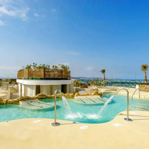 Seaside Serenity Oasis - High floor - Stunning Views, hotel Gibraltárban