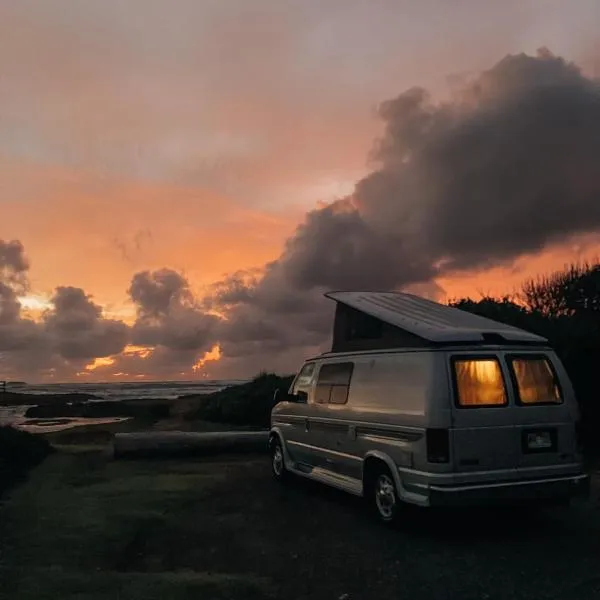 Oahu Camper Adventures، فندق في كايلوا