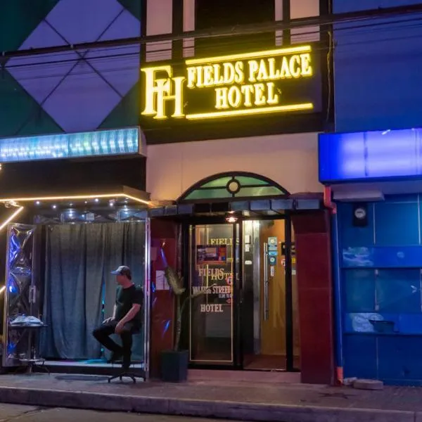 Fields Palace Hotel, hotel v destinaci Angeles