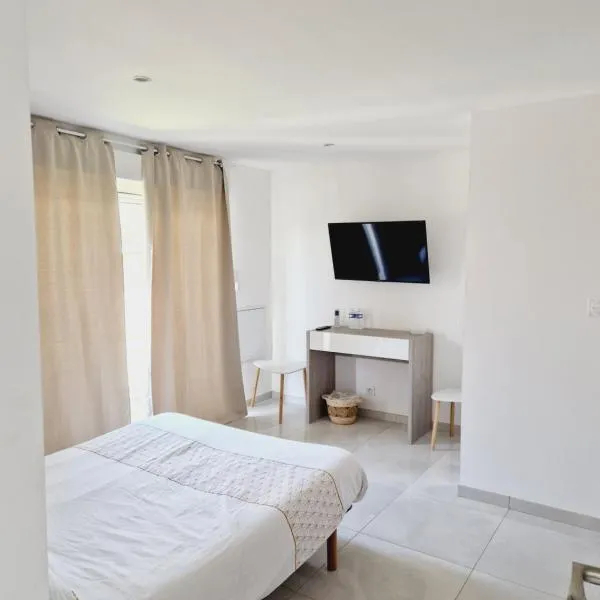 Chez Manon et Jimmy, hotel in Agde