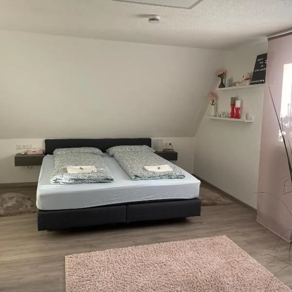 #2 Großes Zimmer mit Pool und Garten, ξενοδοχείο σε Μέμινγκεν