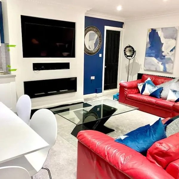 The Lodge Annex - immaculate coastal property, hotel in Oystermouth