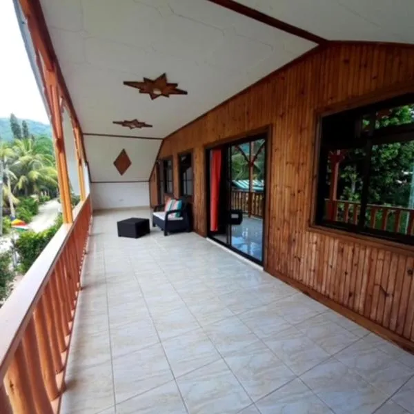 La Source Self Catering，位于拉迪格岛的酒店