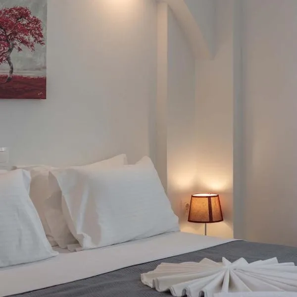 Sunset Village 5، فندق في Paleochori