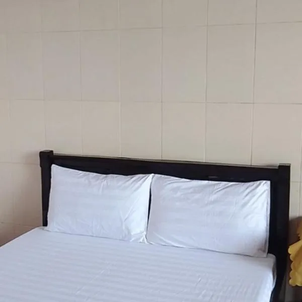 Nhà nghỉ Hằng Nga, hotel v destinaci Ðồng Hới