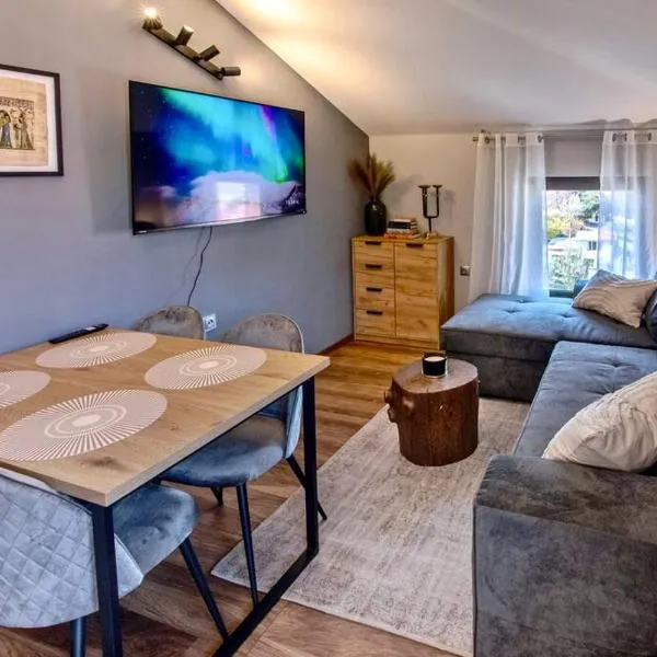 Мансарда с фантастични гледки и две спални, hotel in Chepelare