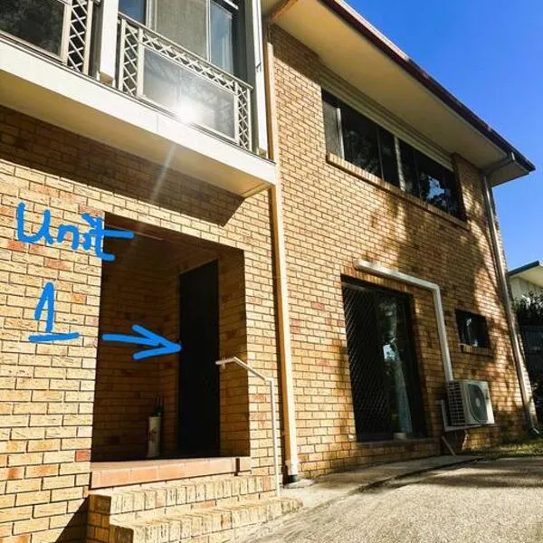 Cosy holiday entire unit 1, hotel v destinaci Caloundra West