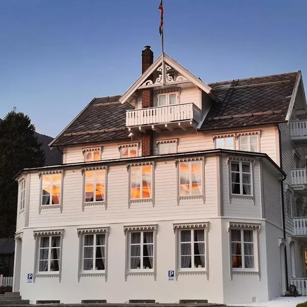 Sylte Hotell, Valldal, hotel in Valldal