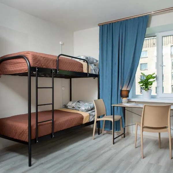 Хостел єЖитло Щекавиця, hotel in Kyiv