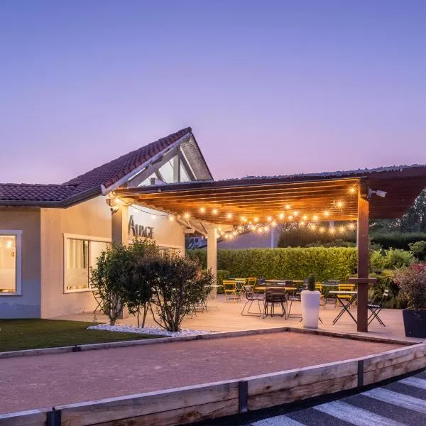 Kyriad Lyon Est - Bron Eurexpo Le Cottage, hotel di Bron