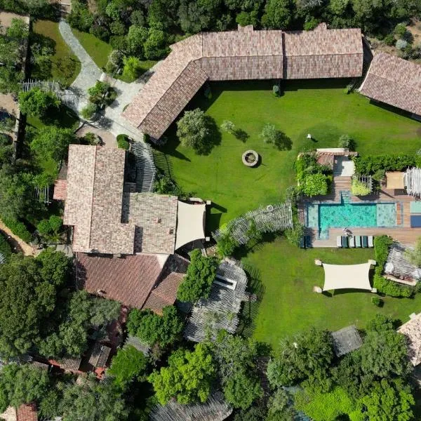 Domaine Pozzo di Mastri hôtel & spa, khách sạn ở Figari