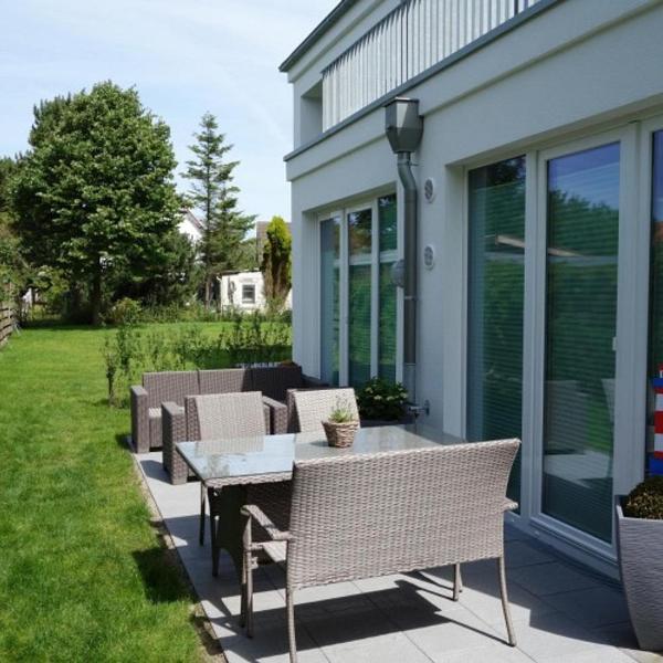 Strandperle; idyllisch gelegen mit Terrasse und Garten, für 4 Personen