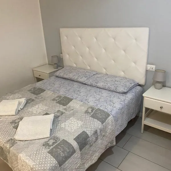 Stadio 1 - Appartamenti monolocali con bagno privato Verona, hotell Veronas