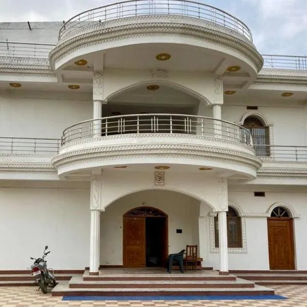 Lagnalaya- Your Next Home, hôtel à Rajgir