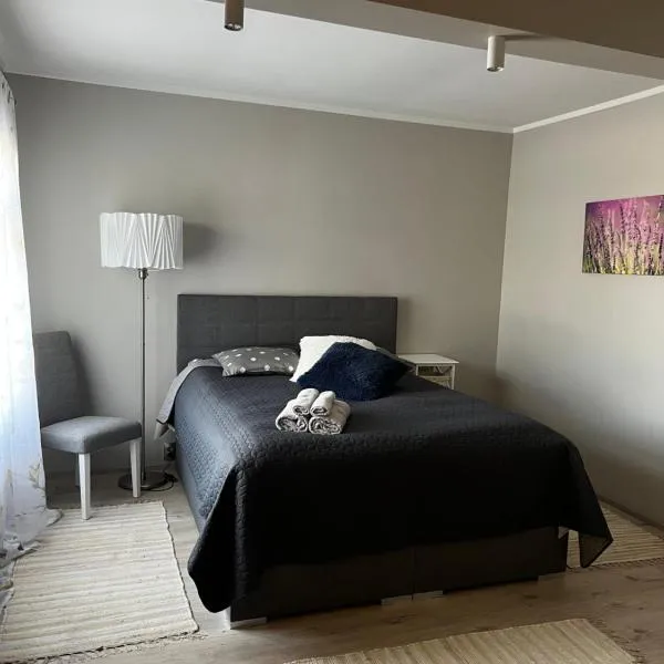 Kati Söögituba & Majutus, ξενοδοχείο σε Emmaste