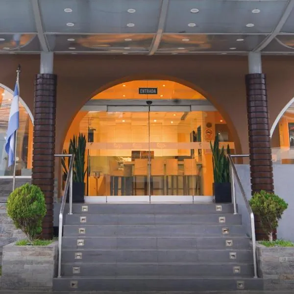 Hotel El Gran Marqués, ξενοδοχείο σε Τρουχίλο