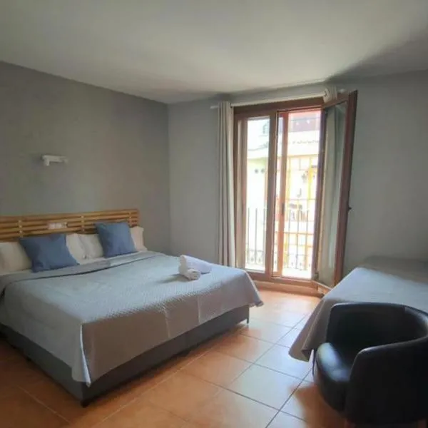 Hotel Acebo Plaza Mayor, hotel i Jaca